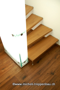 Treppenauge aus Glas